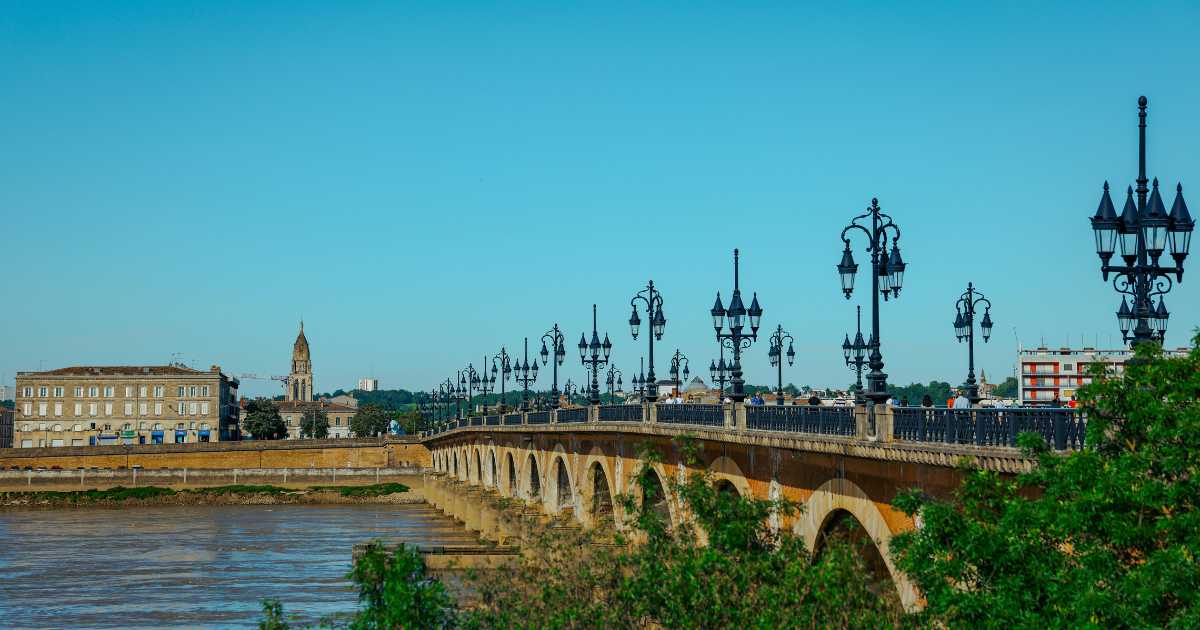 Marché immobilier Bordeaux 2025 : prix, taux et nouvelles opportunités pour les acquéreurs